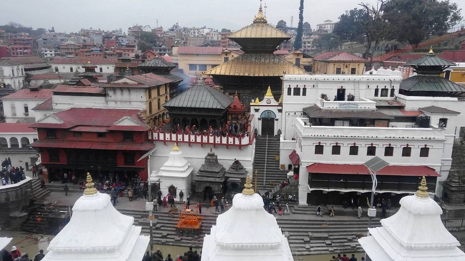 पशुपतिनाथ मूल मन्दिरभित्रबाट हटाइयो फलामे बार